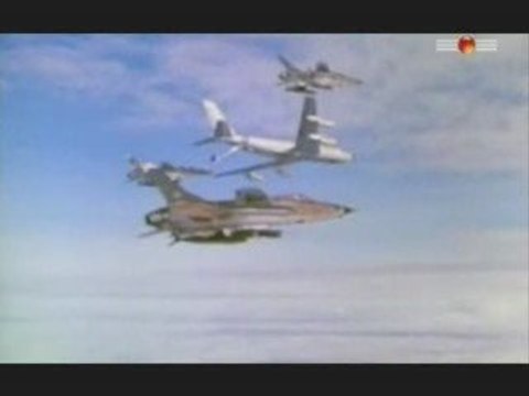 S1 ep09 - Bombardiers contre chasseurs (3/3)