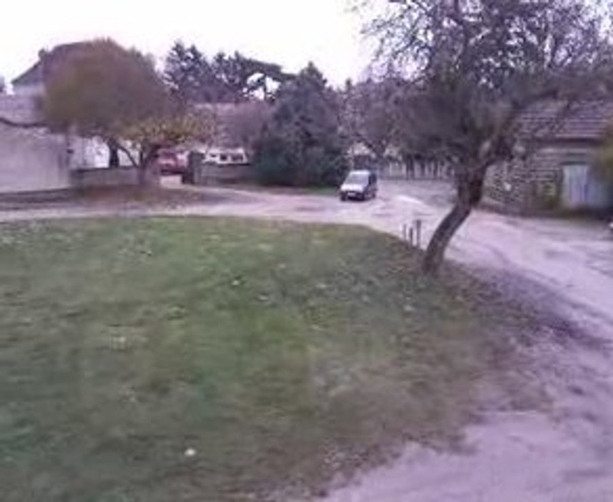 dérapage en kangoo qui tourne mal