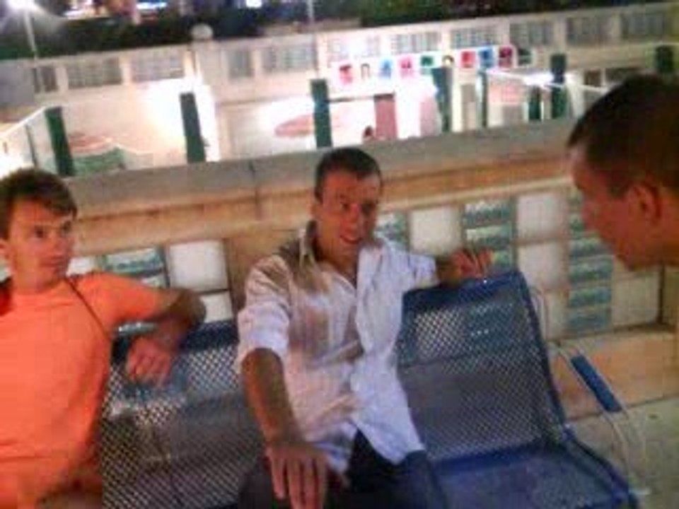 Jour 6 - Juan les Pins - le chien comique