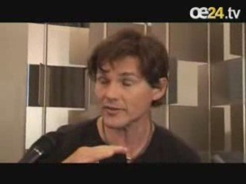 Amazon com_EntertainmentFoot of the Mountain-Promotion