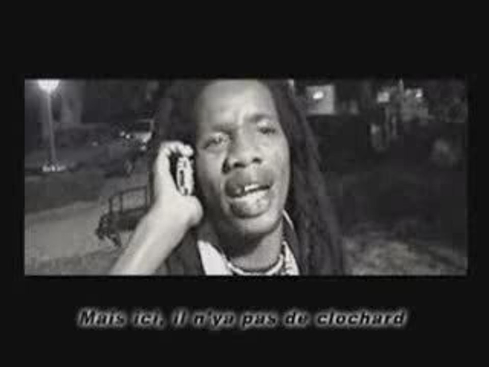 SARKO... ON EST PAUVRE MAIS ICI Y A PAS DE CLOCHARDS!