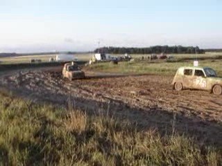 4L Onzain 2009 dans la boue n° 1