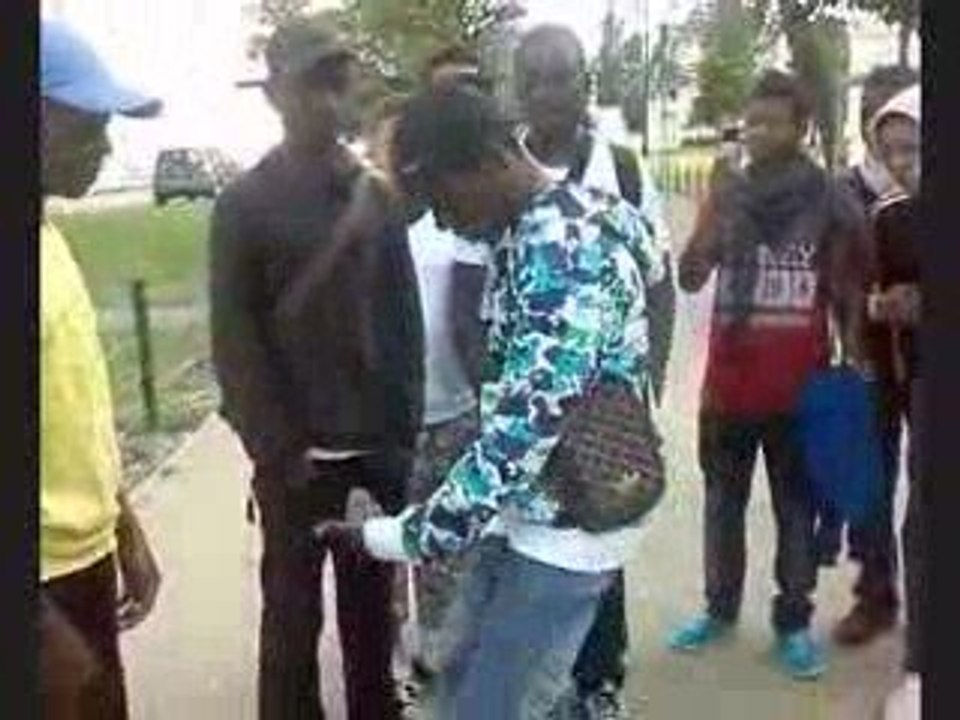 LOGOBI BLACK B6 B.BOY VS DYLAN SILLON