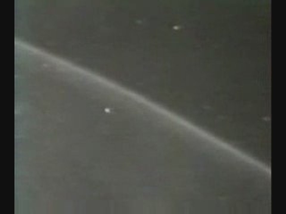 Bienvenue a nos freres de l'espace....