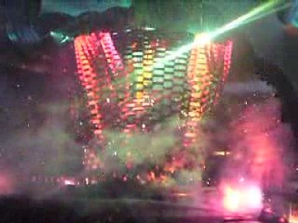 U2 - Unforgettable Fire [live] - Paris - 11 juillet 2009