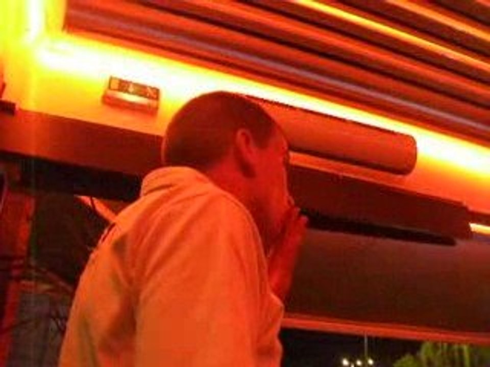 Jour 3 - Cannes - Coq tchétchène dans le bar