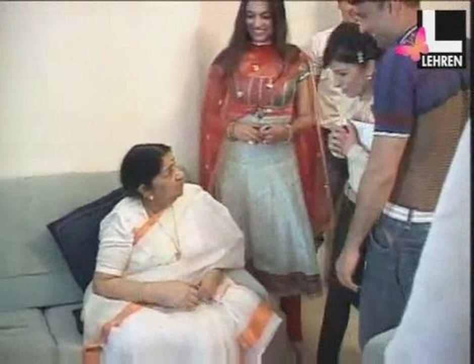 Tulsi Kumar learns from Lata Mangeshkar