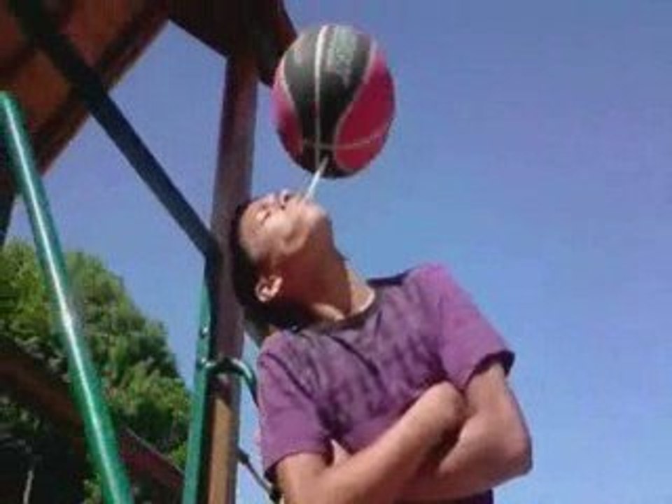 freestyle Streetball Trailer Summer Mixtapes 2009...jc-tizer