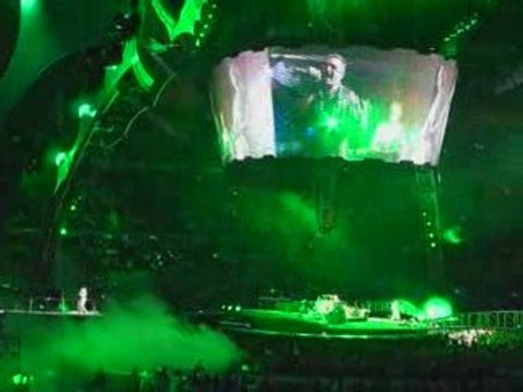 U2 Stade de France - bloody Sunday Autoroot.com