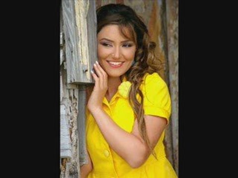 SEVCAN ORHAN - DOST BİLDİĞİM ELE DÖNDÜ