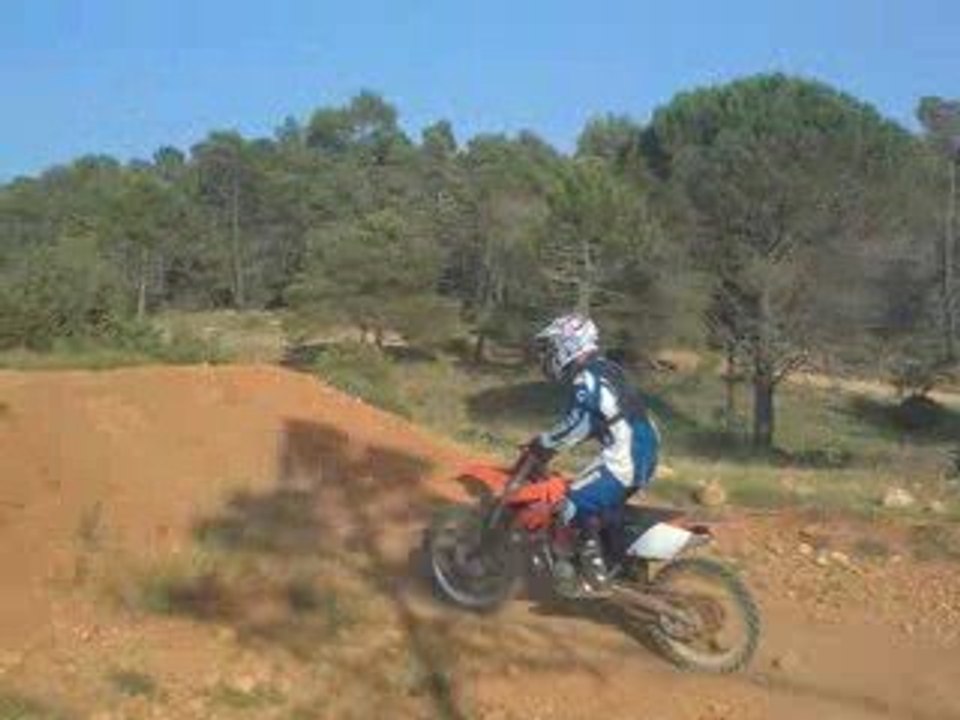 piste d'Aups Arnaud et Alalin a leurs debut