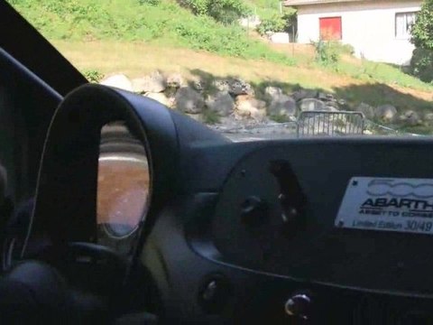 Descente en 500 Abarth Assetto Corse à Saint Hippolyte