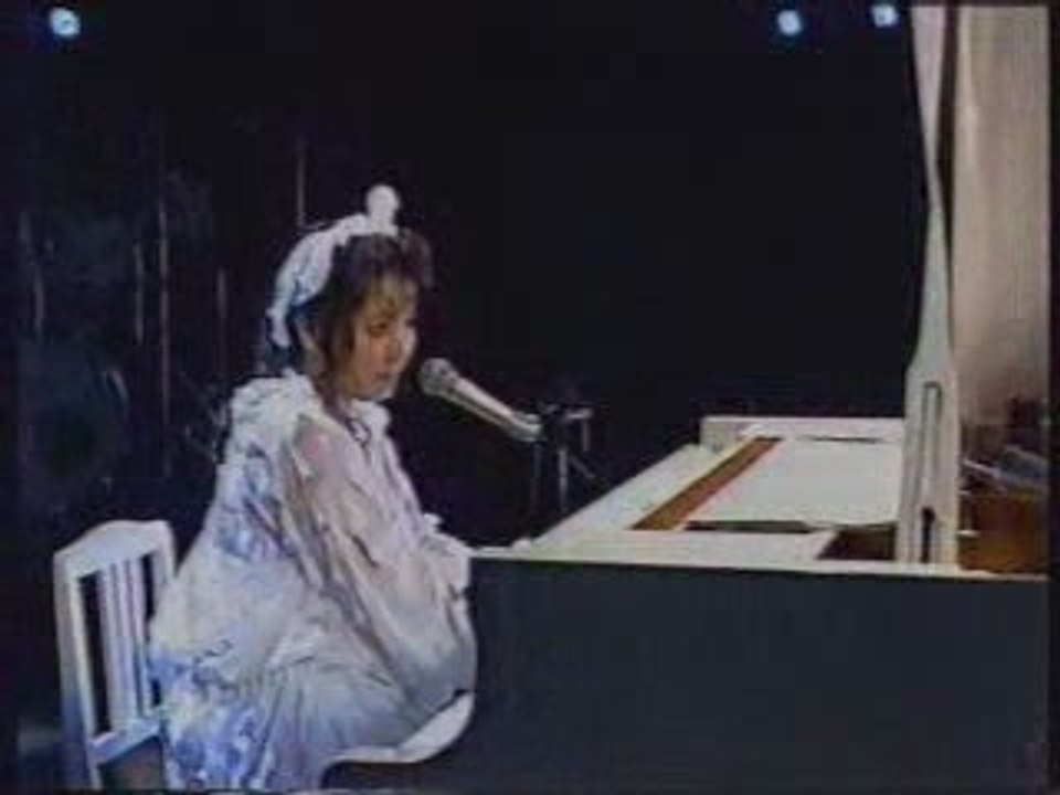 蒼夜曲（セレナーデ）　　尾崎亜美