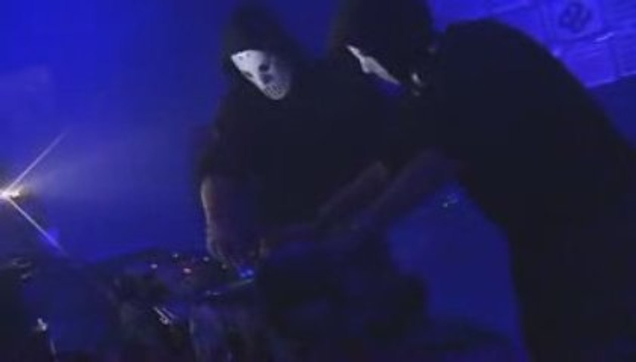 angerfist live dvd reverze 2009 hardcore & hardstyle