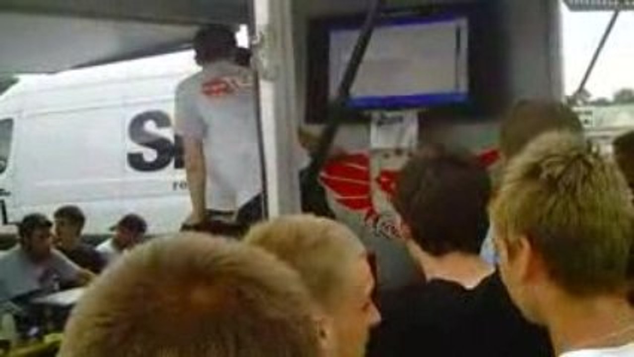 Bapps stunt 2fast 86 24.6cv avec tryton m3 en réglage ...