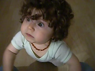 Elisa à quatre pattes