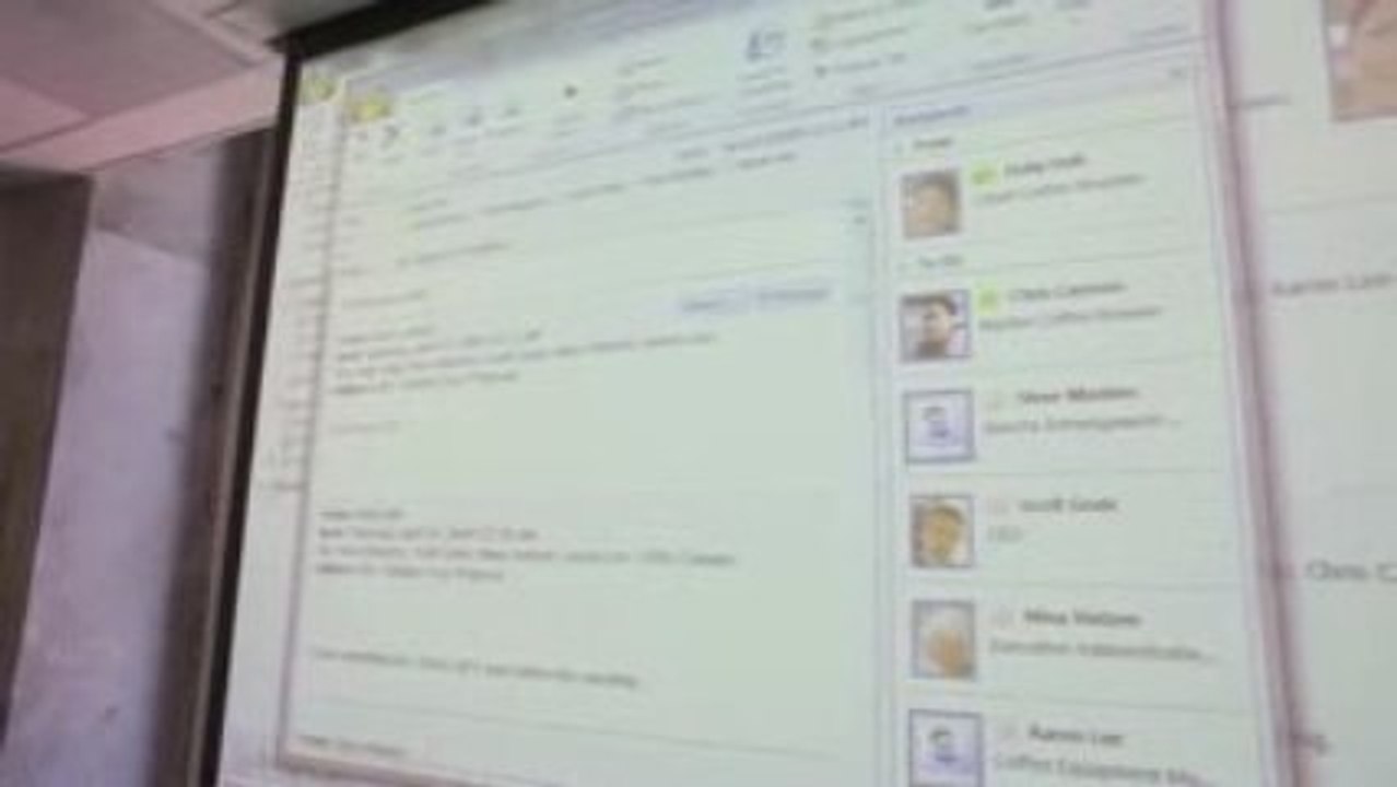 Outlook 10 gets new look and productivity features