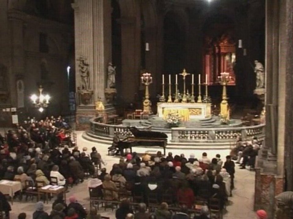 Nicolas Celoro joue une cadence composée par lui-même