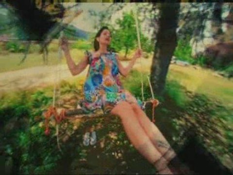 Reverend and the Makers - A French Kiss in the Chaos