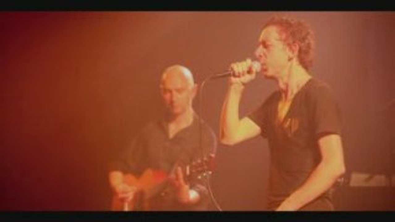 ARTHUR H reprend La nuit je mens de BASHUNG