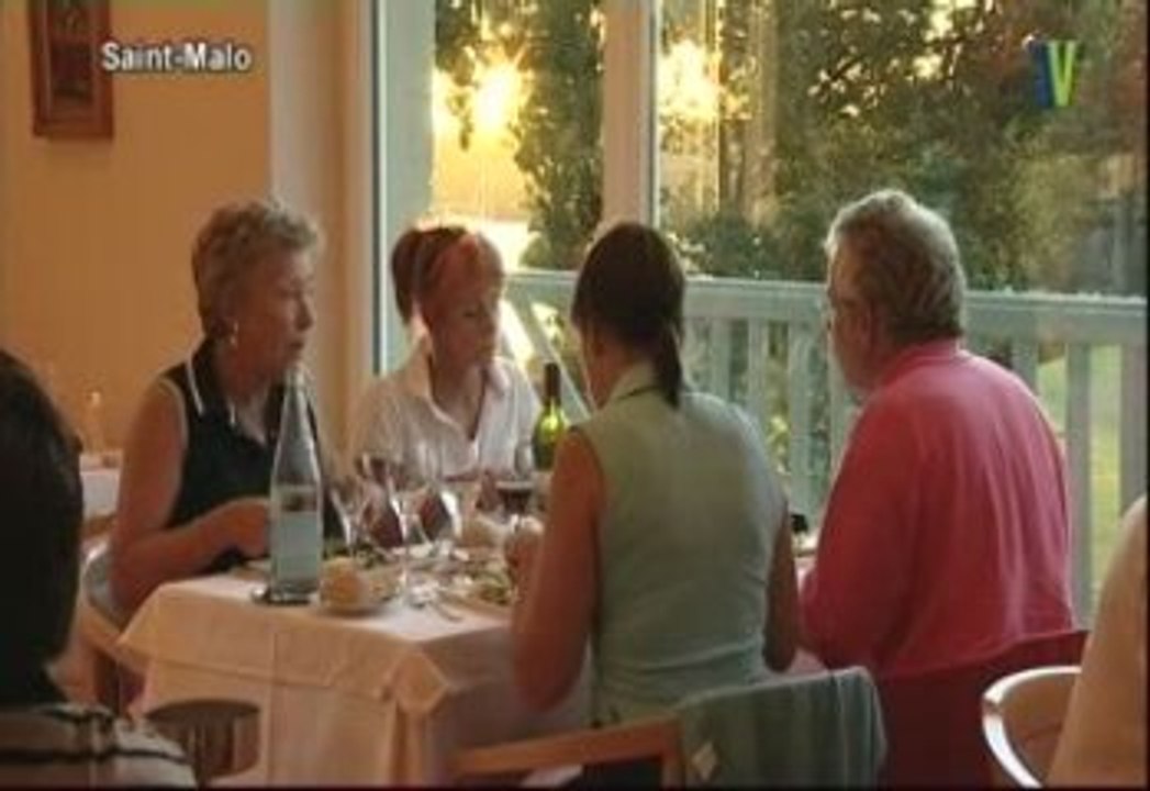 Saint Malo Hotel Golf & Country Club video