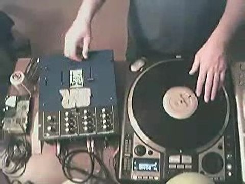 YouTube - Sirness Numark CDX kuts_Clip7