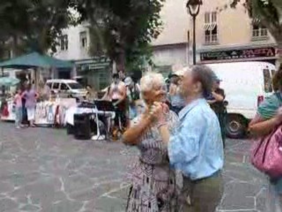 MVI_0795 animation quartier 3