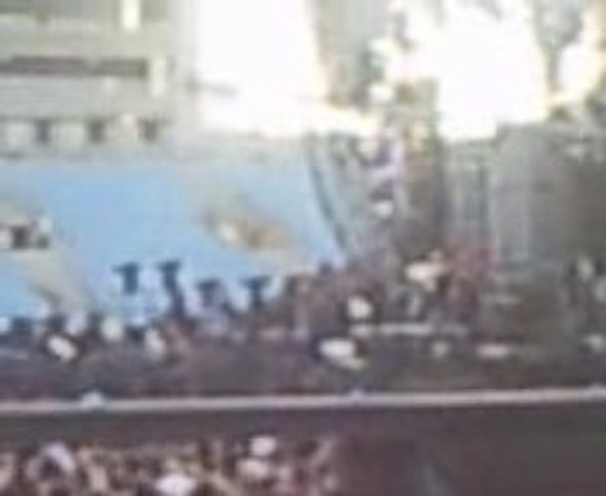 Johnny Hallyday Marseille 11/07/09 - 1° Part On s'attache