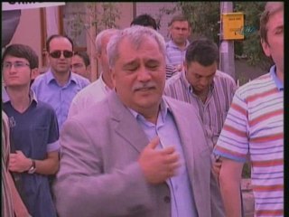 Çin Büyükelçiliği'ne Siyah Çelenk
