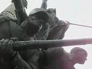 DO YOU KNOW THESE SOLDIERS?