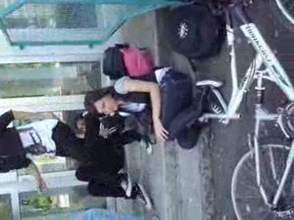 Devant le bahu
