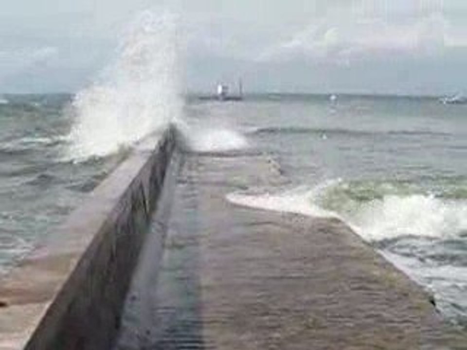 Pointe Saint Gildas : jetée arrosé