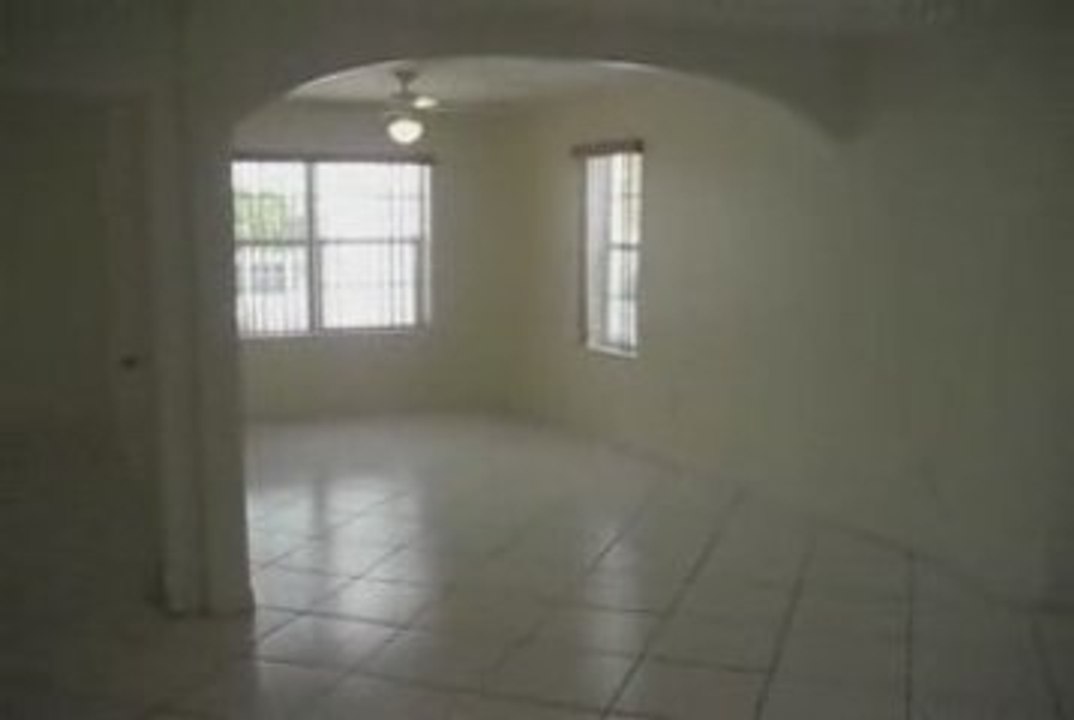 PRIVATE VILLA @ 3120 COLLINS AVE, SoBe