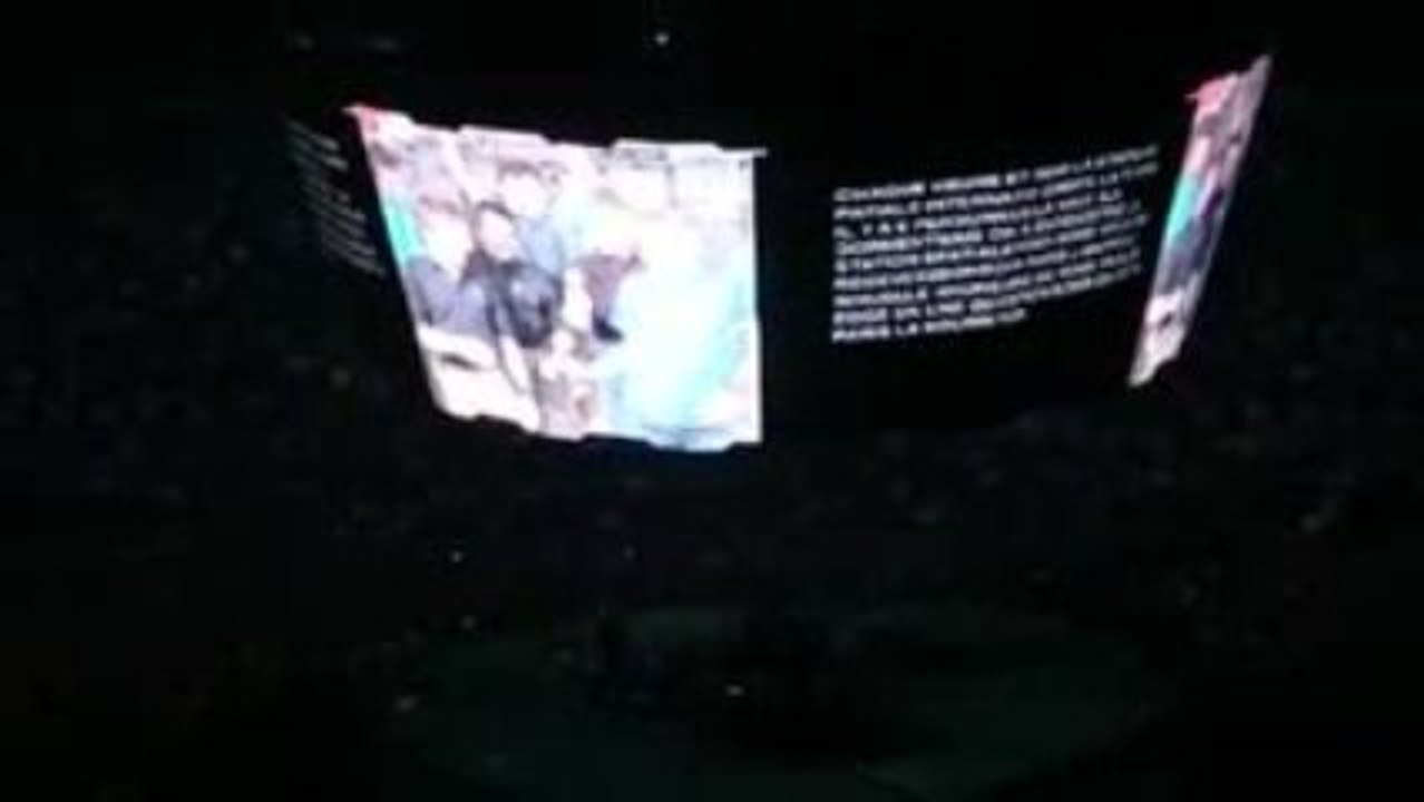 U2   360° Tour  Liaison avec l' ISS   Stade de France