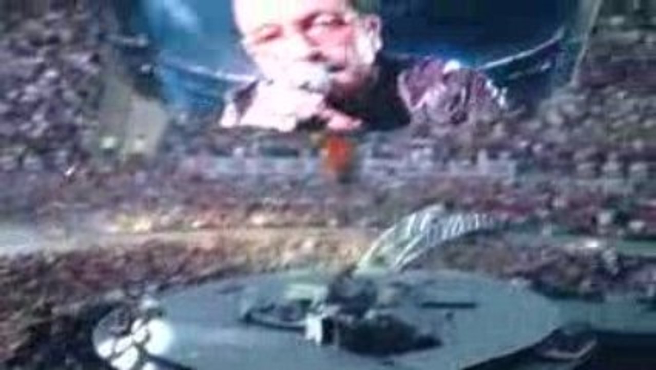 U2  360° Tour Get on yours boots   Stade de France