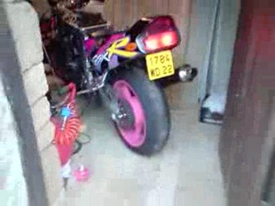 Démarrage du 750GSXR92