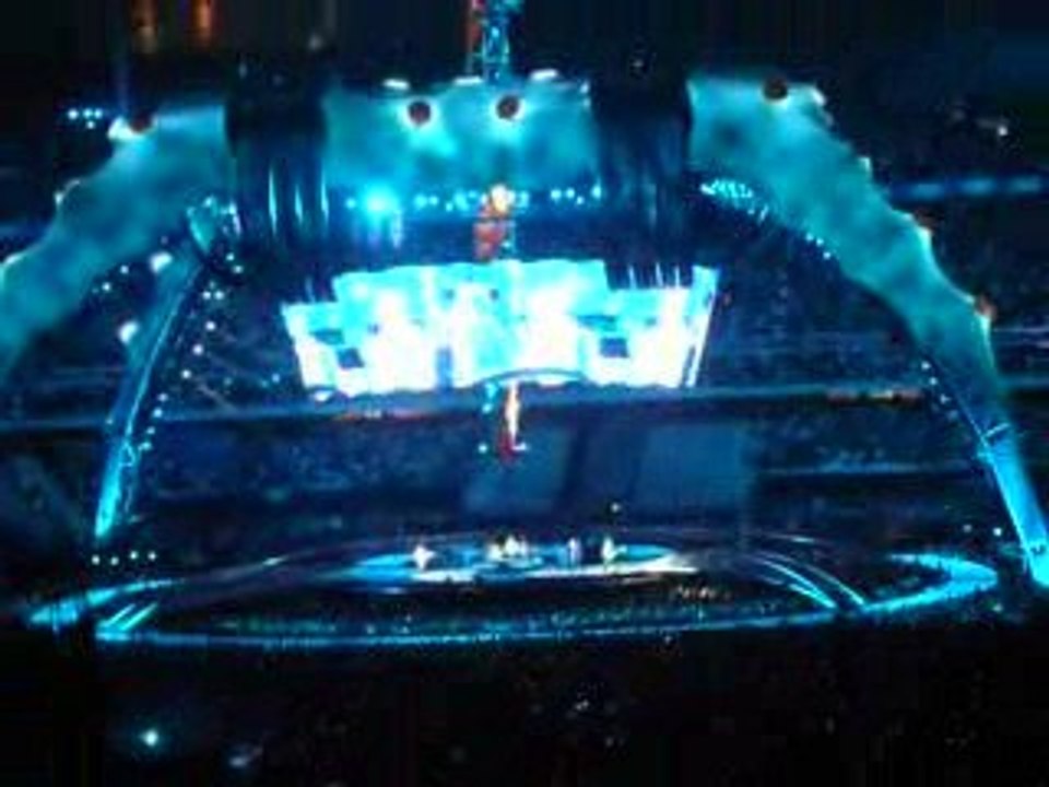 U2 PARIS : Pride