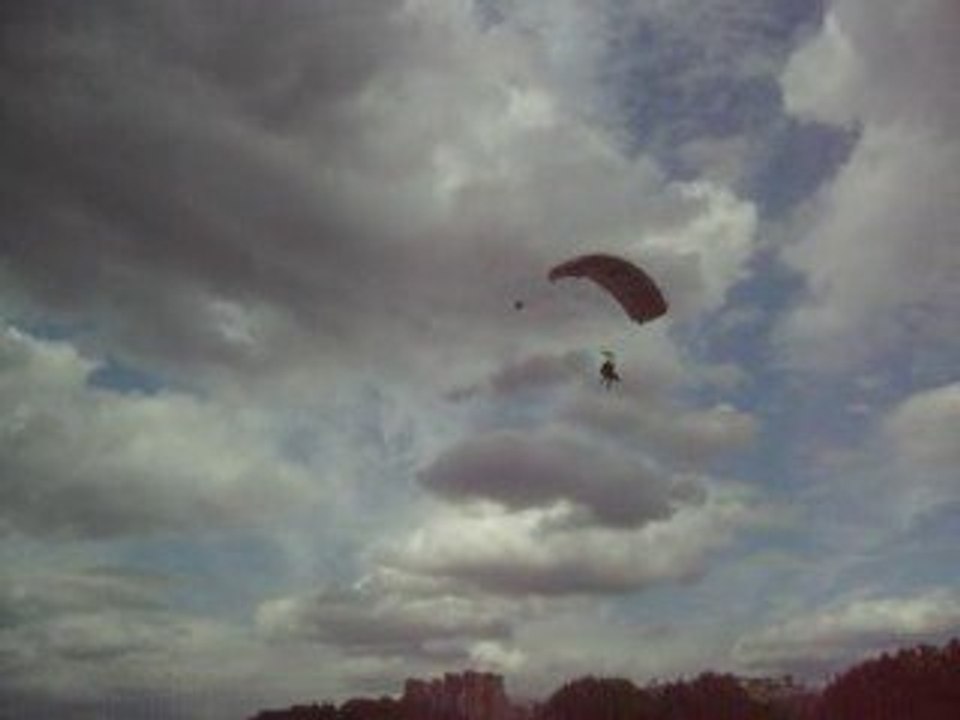 Parachutiste - 14 juillet 2009 - Invalides