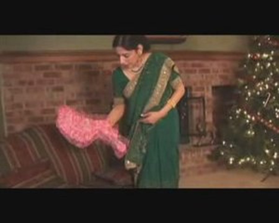 Episode 5 - Part C - Akkara kazhchakal www.Mallupalace.com