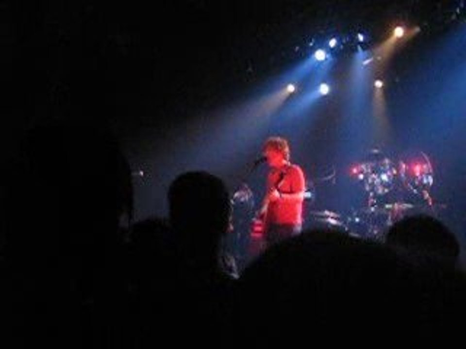 nada surf happy kid live at bataclan