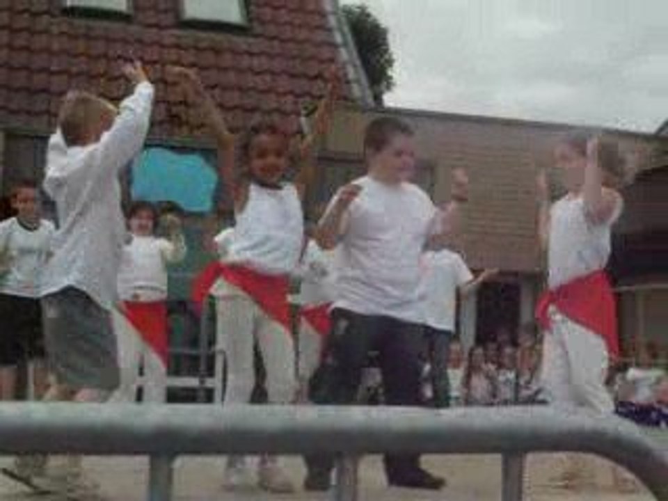 leila- teteghem-( kermesse 2009)