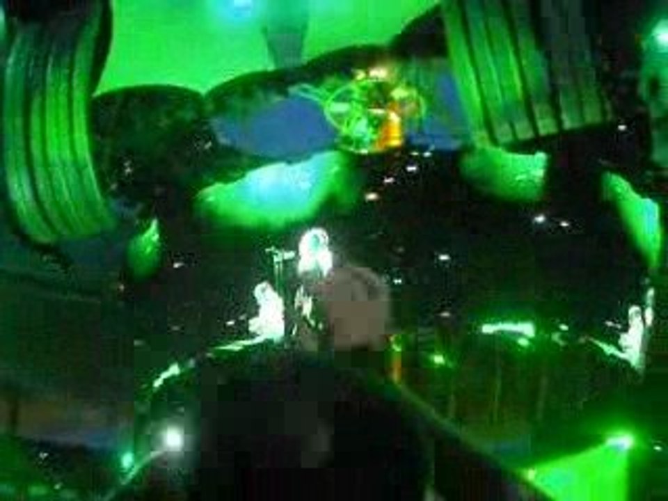 U2 - Sunday Bloody Sunday -11/07/09 by Nanou