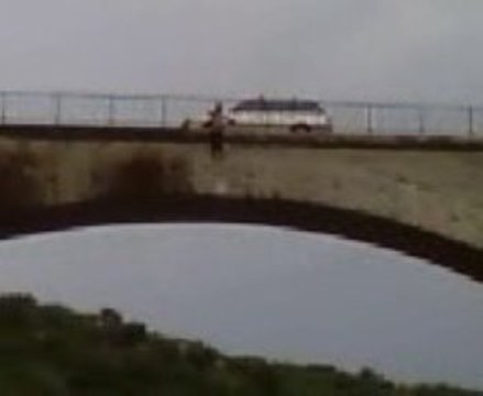 Paolo puis bipbap saut de pont ardèche