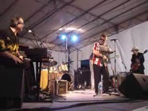 04 - Flyin' Saucers - Gujan Mestras - 09 07 2009