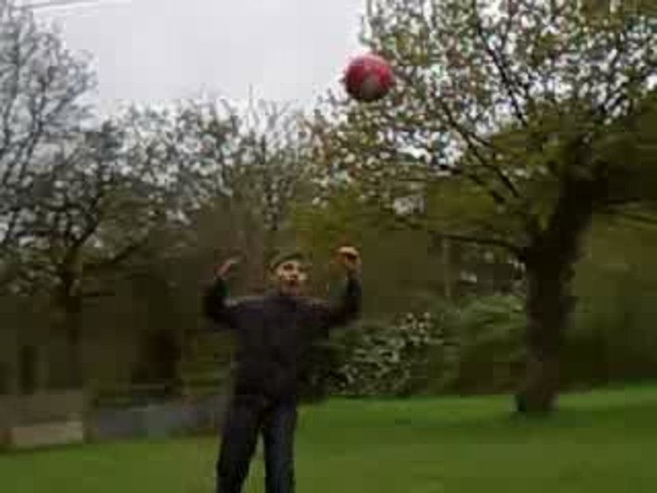 balon dans la gueule