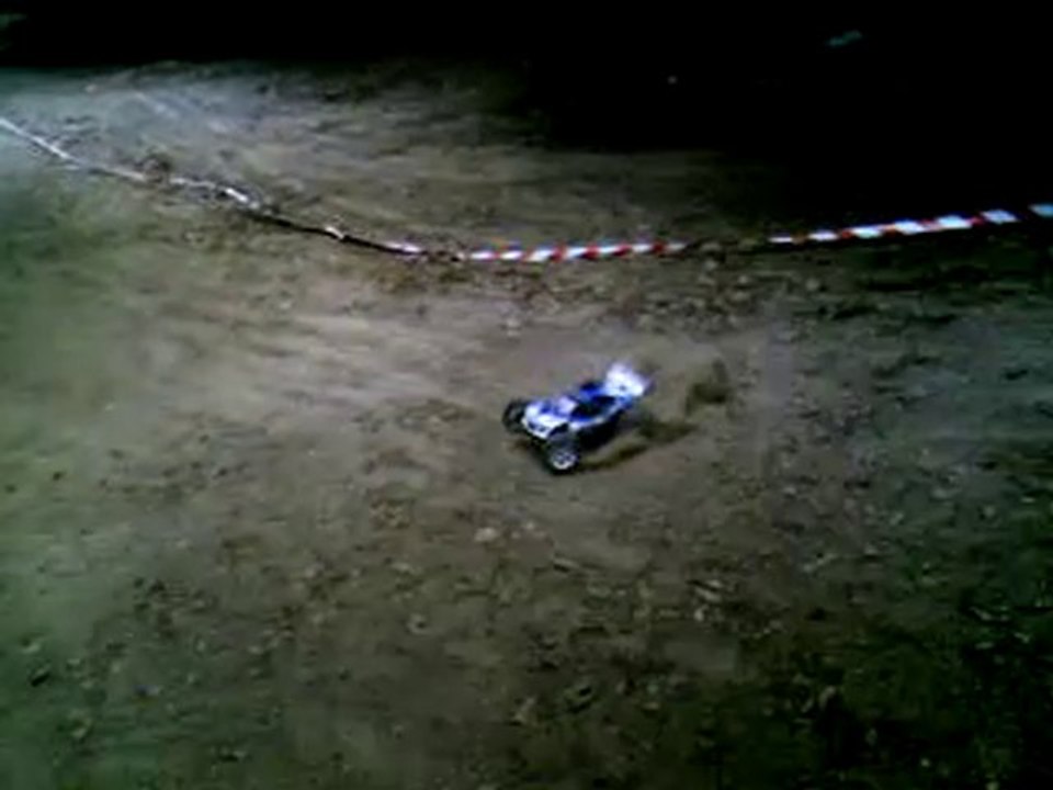 Modelisme voiture thermique truggy