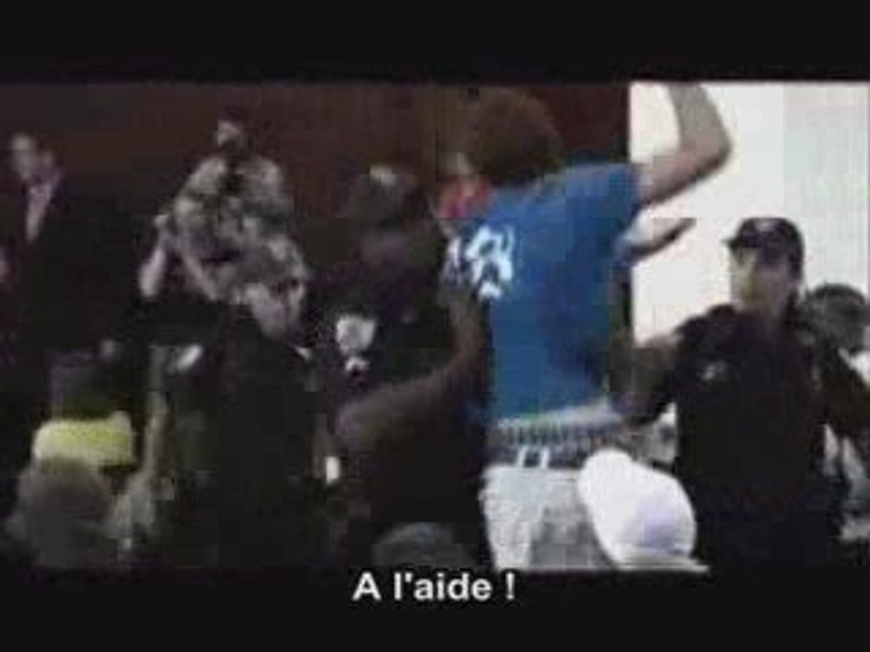 Etudiant tazé pour avoir questionné Kerry sur Skull & Bones