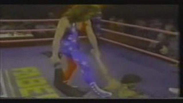 Americana vs Attache (GLOW Wrestling)