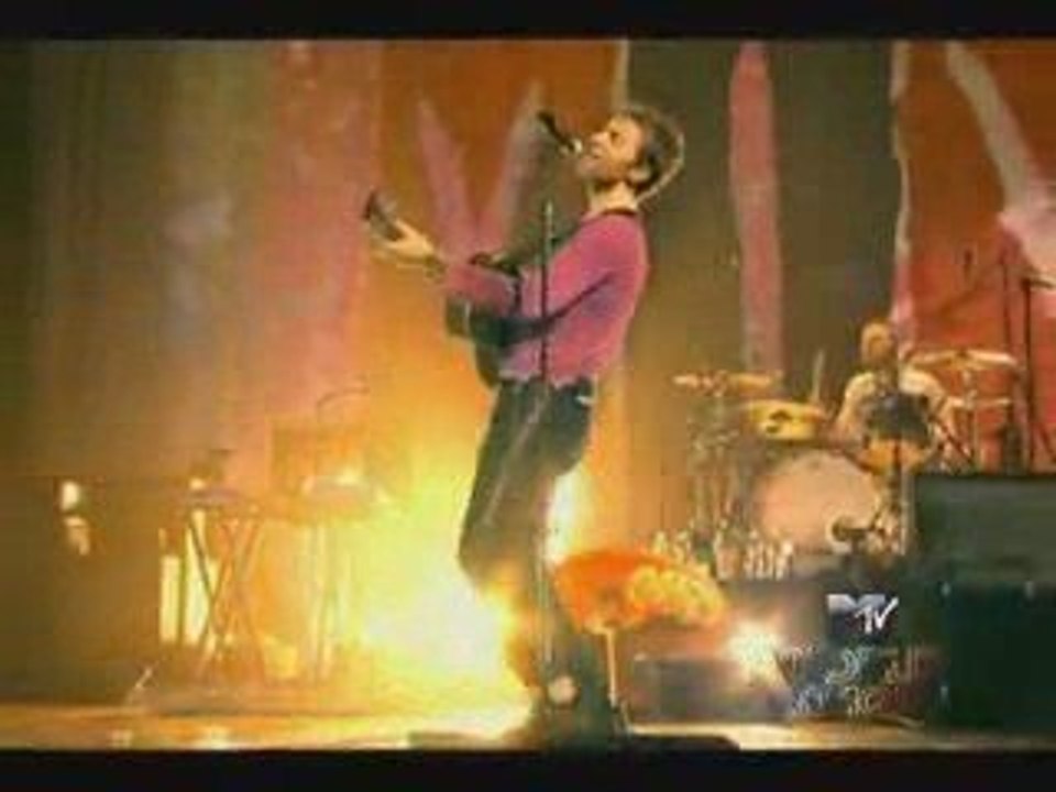 Coldplay - Life In Technicolor II (Live Tokyo 2009) (HQ)