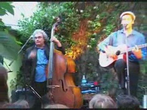 Les copains d'abord par Les Ricochets